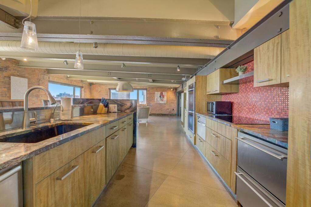 1600 Kcm Penthouse Apartment Cleveland Esterno foto
