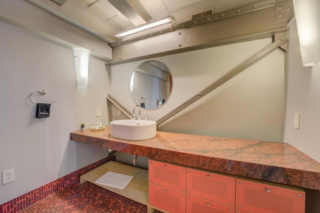 1600 Kcm Penthouse Apartment Cleveland Esterno foto
